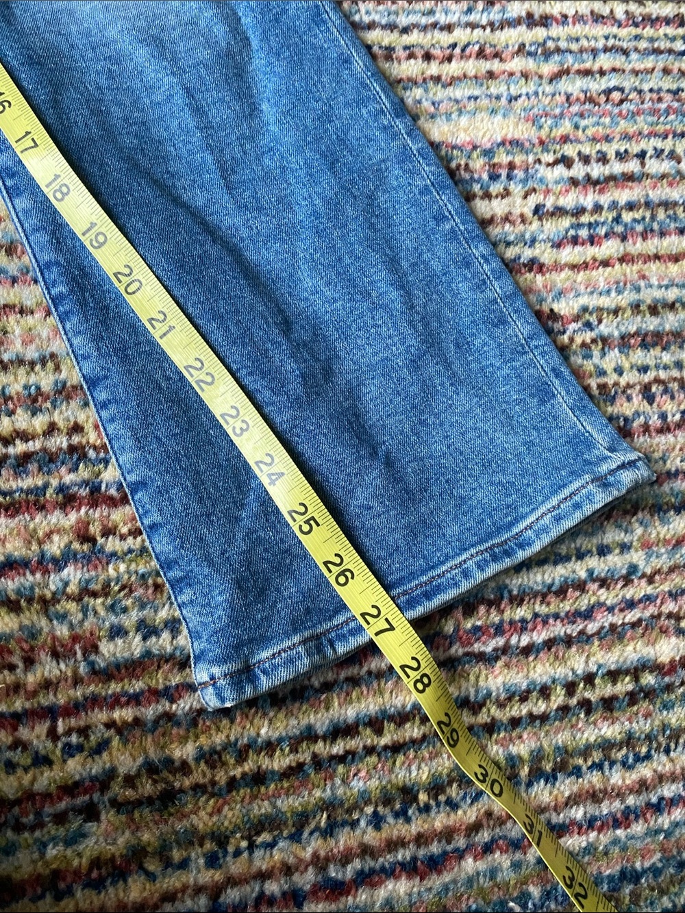 Madewell Mid Rise Kick Out Crop Jeans Medium Wash Size 28 - Picture 8 of 9